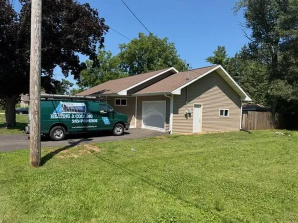 W1048 Geranium ROAD, Genoa City, WI 53128