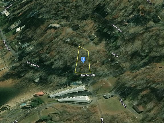 3rd image of 600 Oak Grove Rd