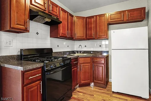 117 Parkview Ter #3 Photo 1