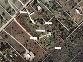 474 Crossroads Dr, Dale, TX 78616
