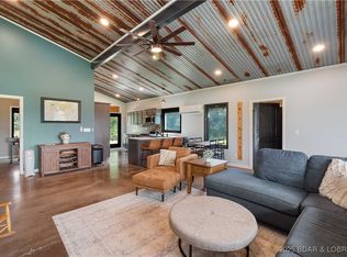 17775 Woodland View Dr, Versailles, MO 65084