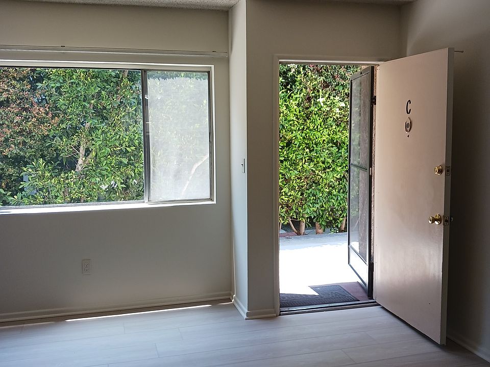1st image of 2119 Carnegie Ln #C