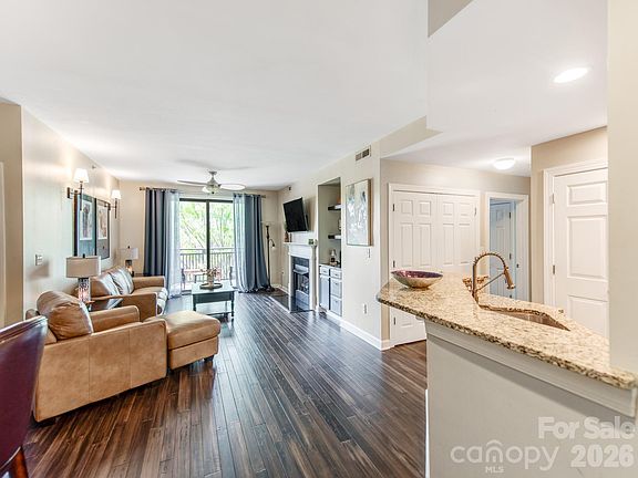 5th image of 718 Trade St #414