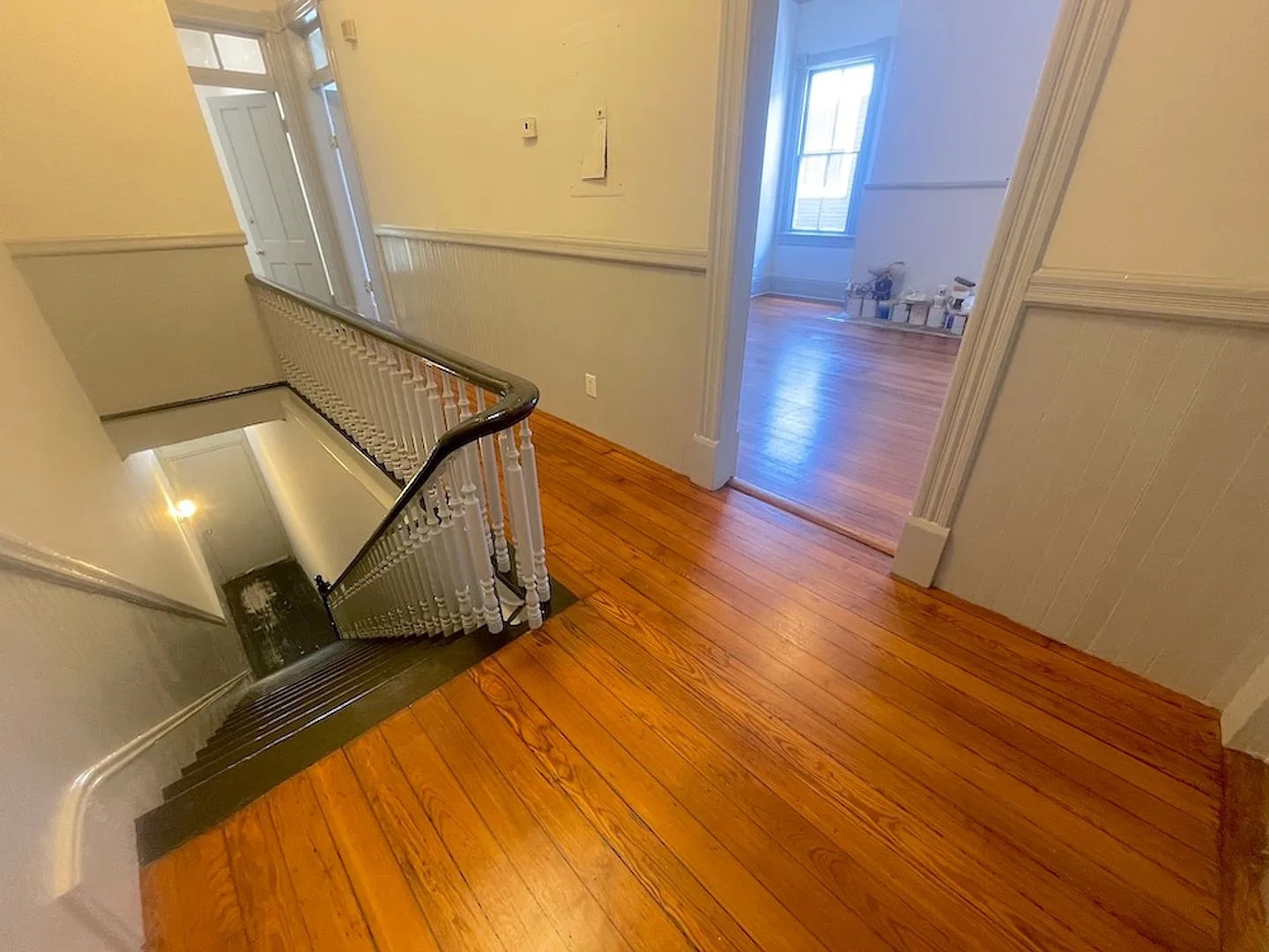 2 Bed | 1 Bath | Second Floor Balcony | E Duffy & Price St — Photo 3
