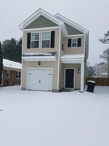 202 Thalia Rd Photo 1