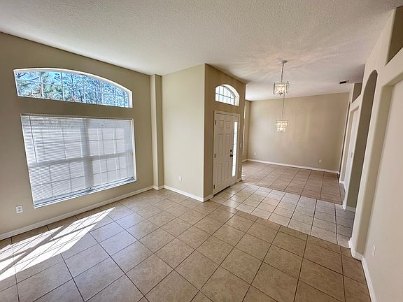 5th image of 10 Easterly Pl
