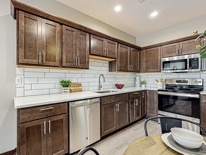 3 bed, 2.5 bath, 1423 sqft, $1,750 — Photo 1