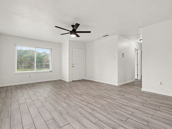 4th image of 1417 Stillmeadow Dr