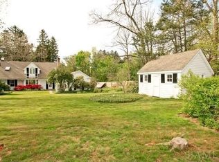 201 Orchard Ridge Rd, Chappaqua, NY 10514