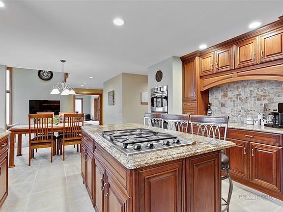 5th image of 16651 W Cherrywood Ln