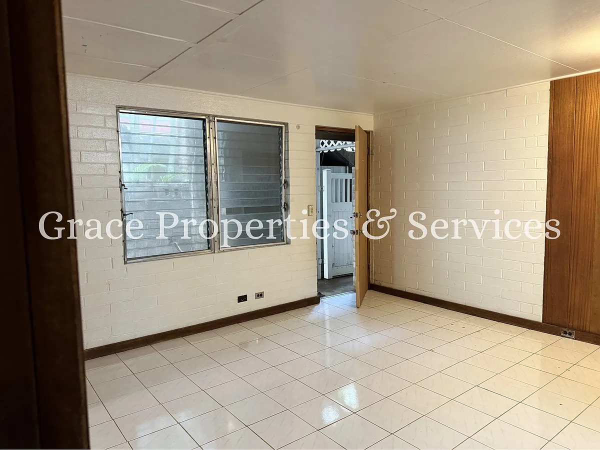Building Photo - 2212 Aloha Dr #C