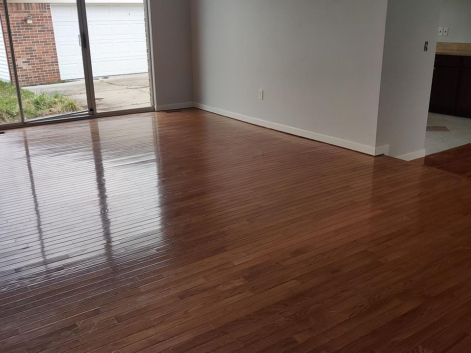 1st image of 22355 Donnelly Ave