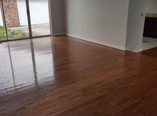 22355 Donnelly Ave, Brownstown, MI 48193