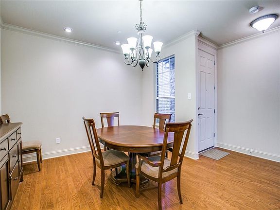 4th image of 2985 Florence Way #305