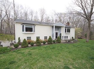 29 Saint Johns Rd, Wilton, CT 06897