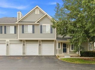 3 Windsor Cir Unit A, South Elgin, IL 60177