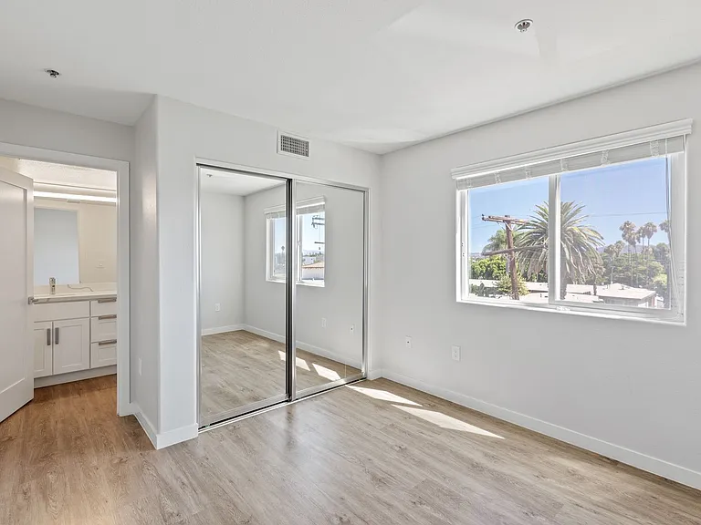18425 Malden — Photo 39