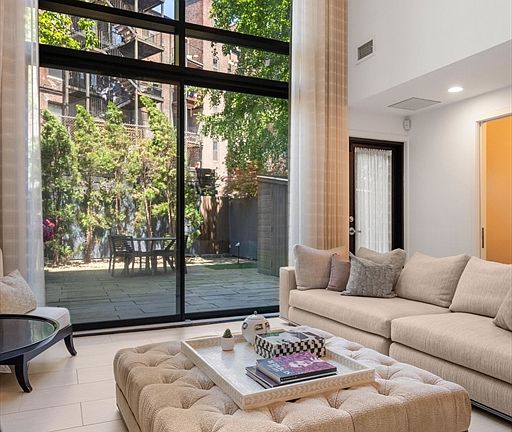 2nd image of 109 Chandler St #1