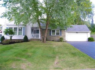 248 Hillview Dr, Rochester, NY 14622