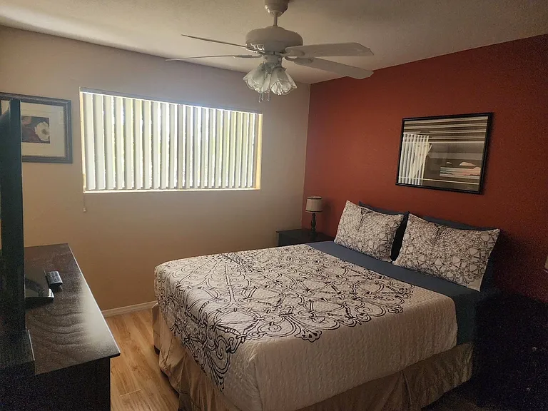 2809 N Los Felices Cir E #G213 — Photo 12