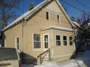 23 Caroline Pl NE, Grand Rapids, MI 49503