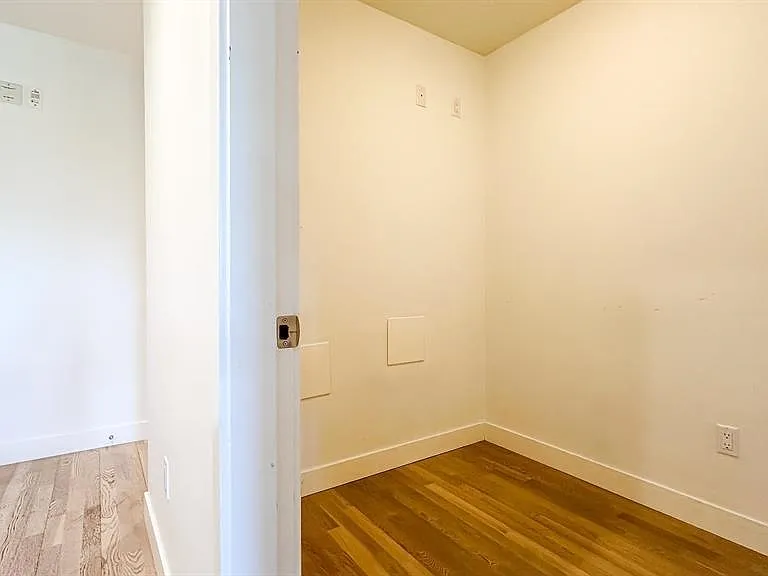 4355 W 10th Ave #200 — Photo 10