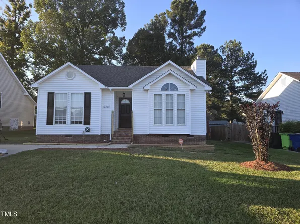 2305 Lockwood Folly Ln, Raleigh, NC 27610