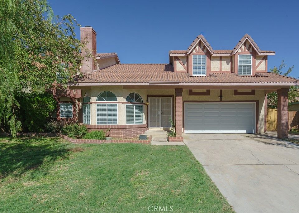 1st image of 521 Ivy Dr