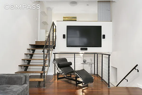 Sold by Compass | media 10