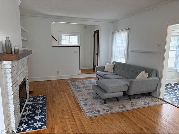 2nd image of 3333 Ormond Rd