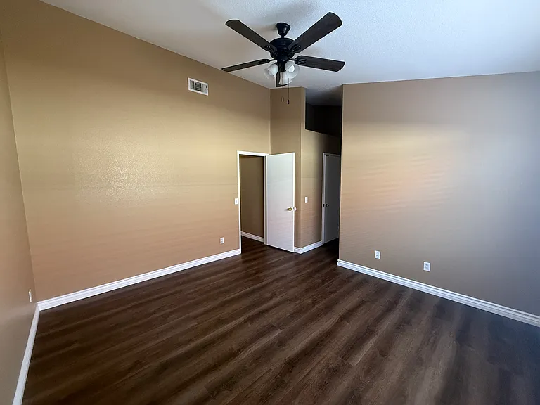 14819 Rosemary Dr — Photo 7