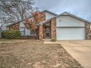 1108 W Gulfport Pl, Broken Arrow, OK 74011