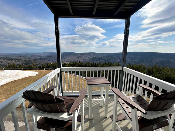2nd image of 282 Mountain Ldg