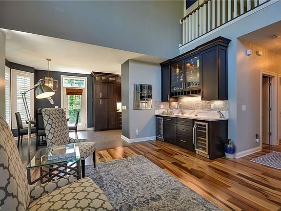 5th image of 120 Ashbourne Dr #5