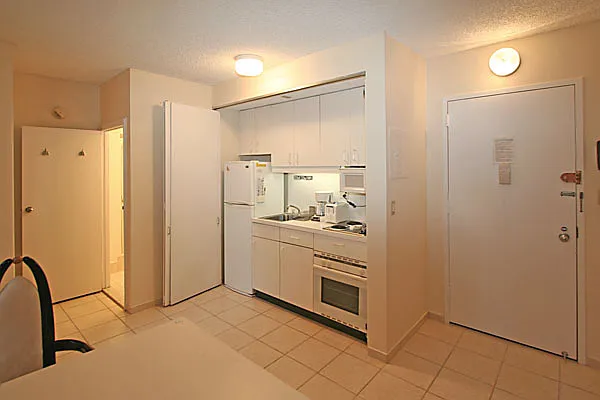 Rented by City Connections Realty | media 2