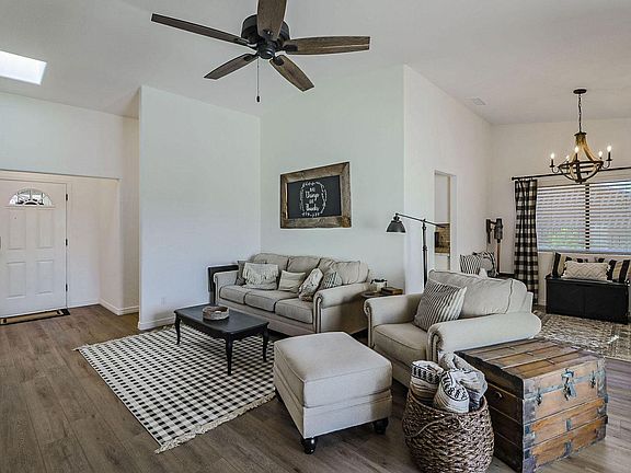 3rd image of 10466 N Cameo Dr