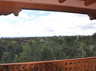 1018 Stagecoach Rd, Santa Fe, NM 87501