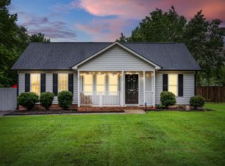 939 Lee Rd, Clayton, NC 27520