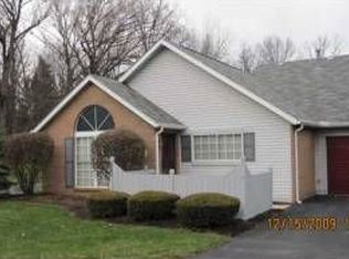 170 Timbers Dr, Gahanna, OH 43230