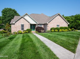 210 Oologila Pl, Loudon, TN 37774