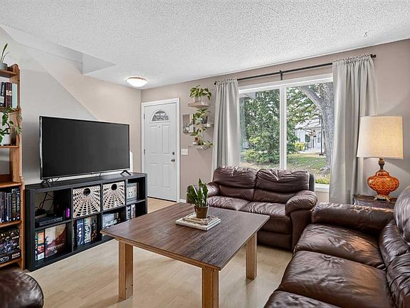 4th image of 999 Canyon Meadows Dr SW #137