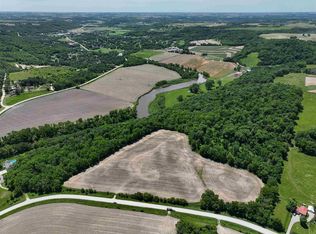 Drake Hill Rd, Decorah, IA 52101