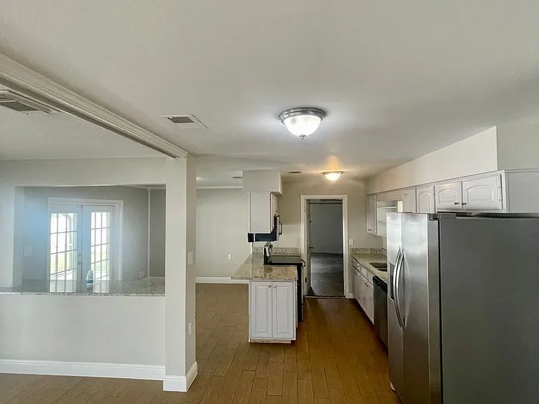 1111 Galahad Dr — Photo 3