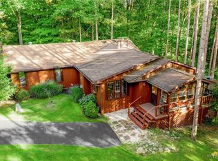 6069 Bunting Rd, Orchard Park, NY 14127