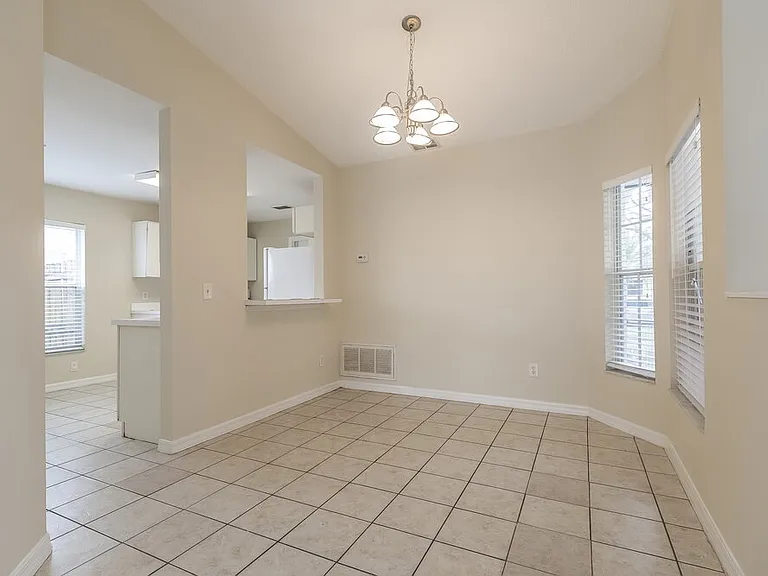 4607 Osceola Point Trl — Photo 6
