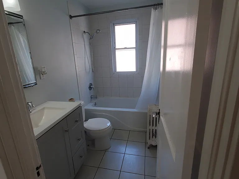 55 Foster Sq — Photo 6