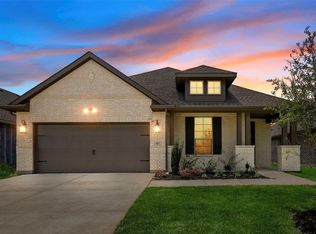 417 Hazeltine Rd, Red Oak, TX 75154