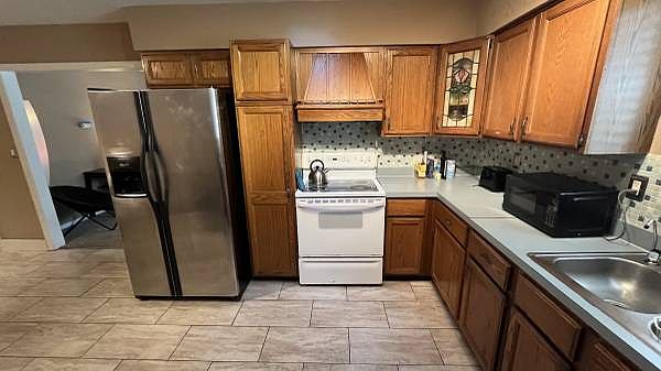 1st image of 1090 Margaret Dr #3
