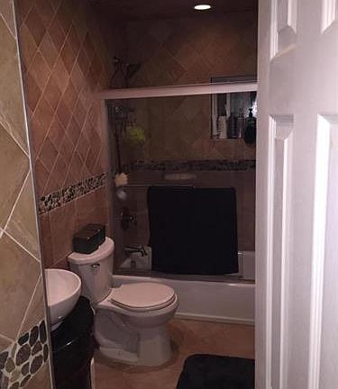 5th image of 220 Wieland Ave