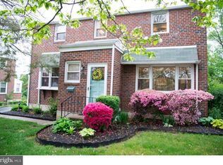 915 Cooke Ln, Norristown, PA 19401